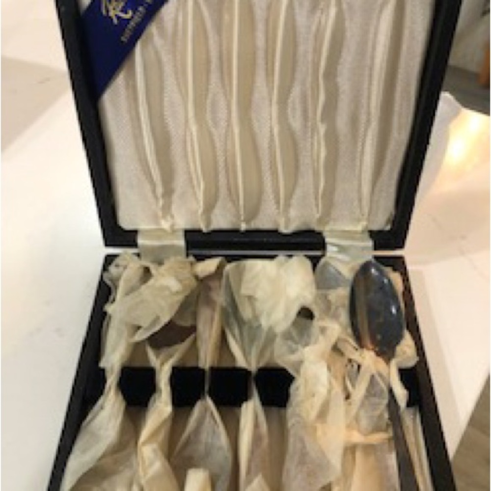 NWT vintage 196os in box and original tissue Sheffield England 7 silver-plate